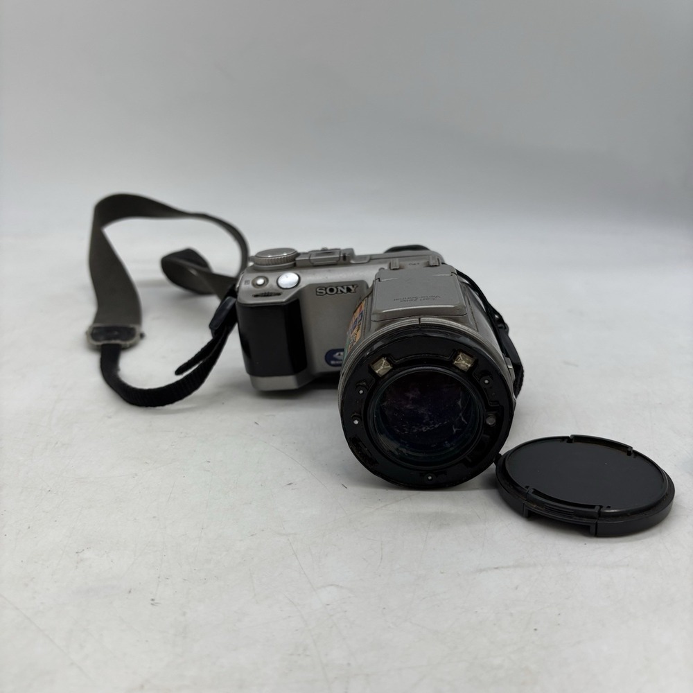 Sony Cyber-shot DSC-F707 5.0MP Digital Camera w Lens Untested